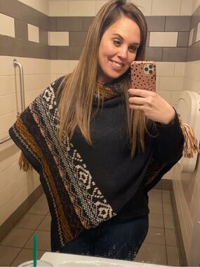 BACK FROM BALI Boho Poncho with Tassels